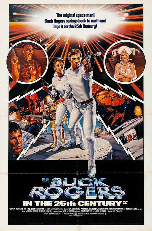 Affiche du film Buck Rogers. Le héros, très 70's, en combinaison blanche moulante, pointant son flingue laser vers le 4e mur, suivi d'une femme, en blanc moulant également, flingue à la main, derrière laquelle s'abritte un petit robot jaune métallique.